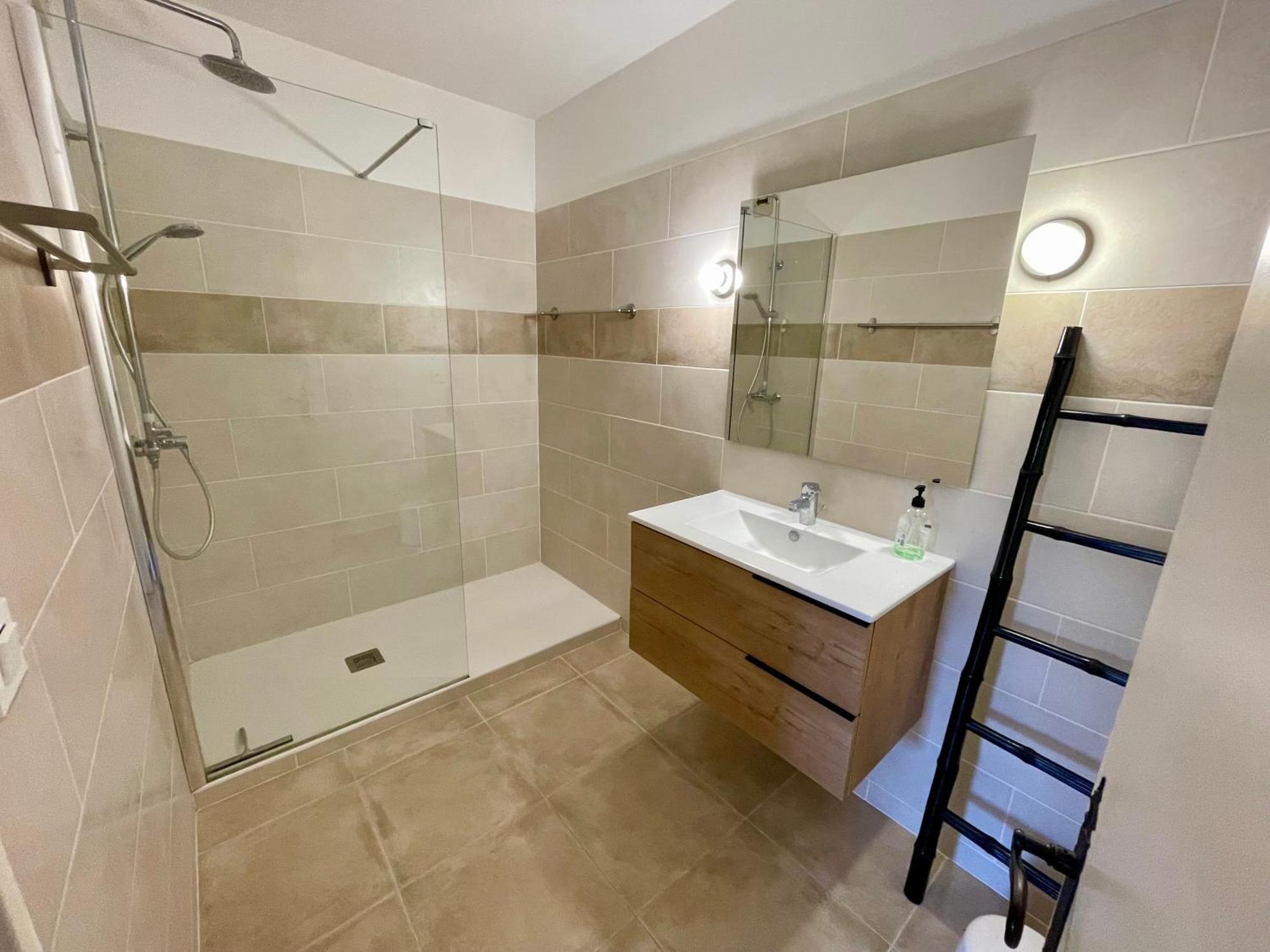 Superbe Appartement Sur Ванс Екстериор снимка